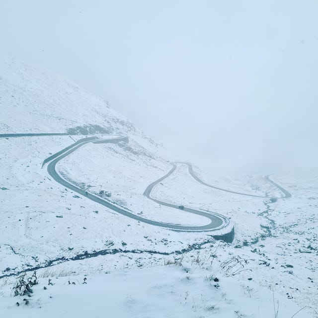 Bucharest: Transfagarasan Road - Small Group max 7 Tourists - Vidraru Dam and Capra Waterfall, brief breaks that matter