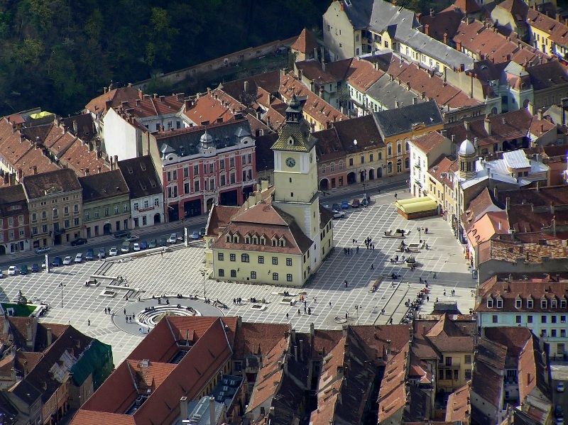 Bucharest: Transylvania and Dracula's Castle 2-Day Tour - Sibiu quick tour: a taste of Transylvania’s medieval city life