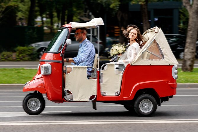 Bucharest Tuk Tuk City Tour - Triumphal Arch, Romanian Athenaeum, and Calea Victoriei for photo lovers