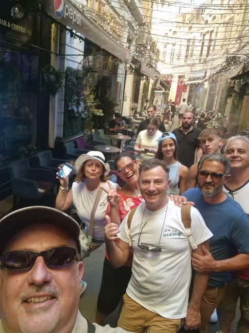 Bucharest: Walking tour with Italian speaking guide for small groups - Key highlights to look forward to