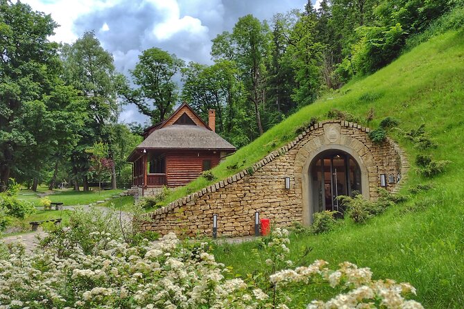 Bucovina Painted Monasteries & Transylvania Tour: 4-Day Private - Private Transport and a One-on-One Guide, That Actually Matters