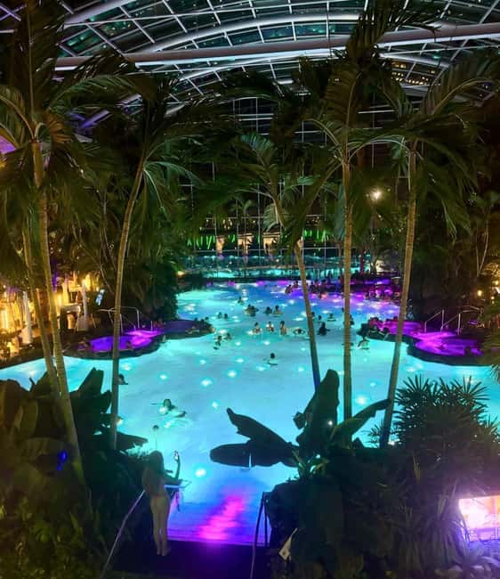 Bucuresti: Bucuresti Therme Transfer and Full-Day Access - What to pack for a smooth Therme day