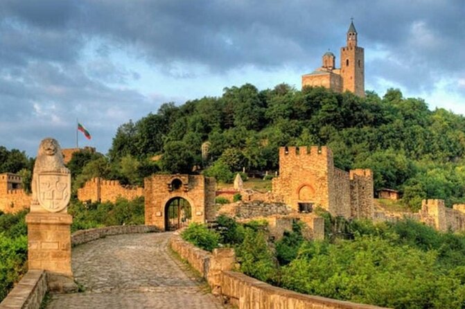 Bulgaria -Private Tour- Basarbovo, Arbanasi, Veliko Tarnovo - Tsarevets Fortress: the Second Bulgarian Empire in one hilltop hit