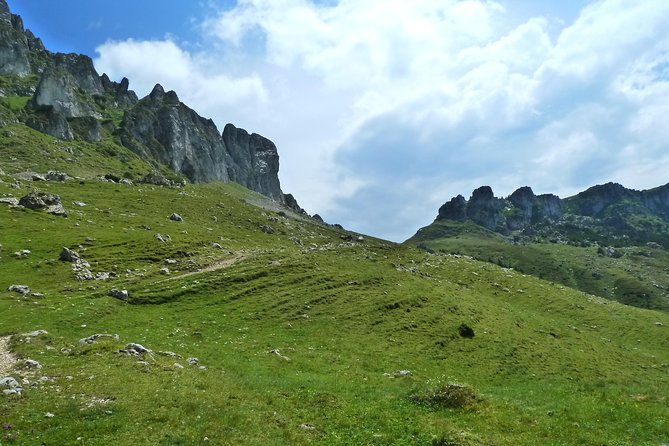 Carpathians in Romania: Bucegi Natural Park with native Spanish guide. - Moieciu de Sus at 10:00 am, then straight into the mountains