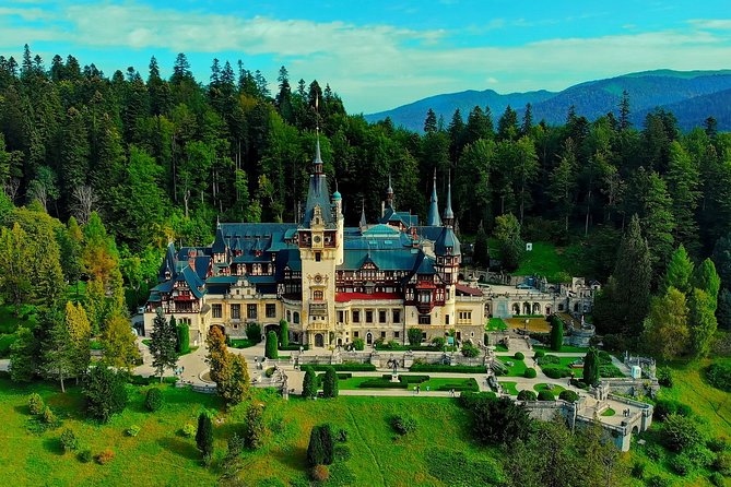 Castle trip from Brasov: PRIVATE Tour to Bran Castle & Peles Palace in Sinaia - Door-to-Door Pickup Plus the Carpathian Drive