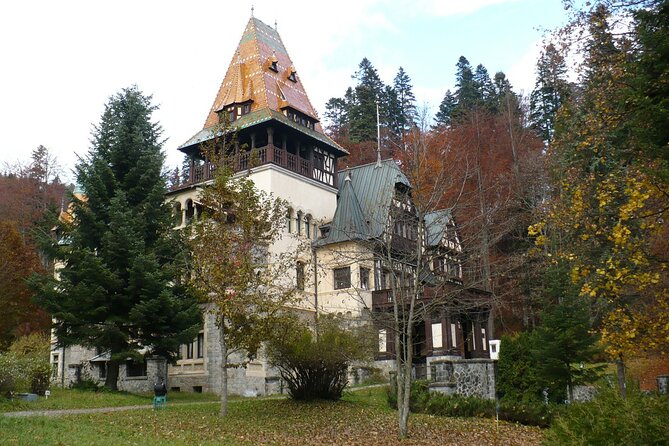 Castles Private Tour Peles - Bran - Rasnov from Brasov - Bran Castle, Dracula’s Castle: Gothic Border Fort to Royal Residence