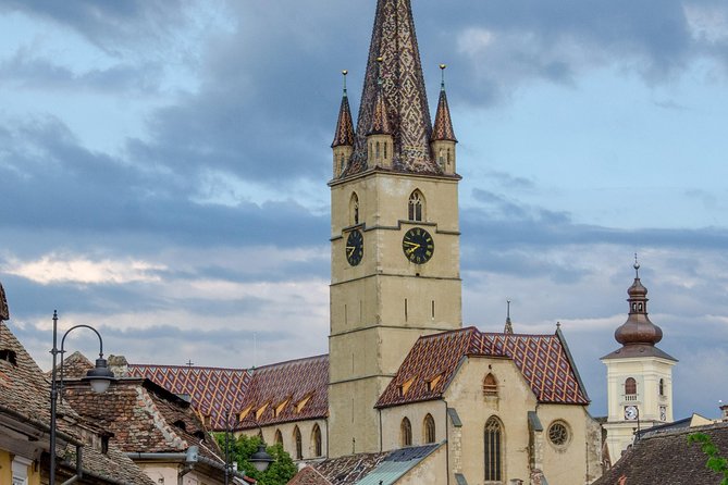 City Tour Sibiu in English - Why Sibiu’s squares and towers work so well on foot
