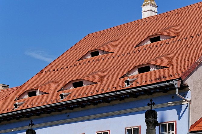 City Tour Sibiu in English - Getting started at Piata Albert Huet, and how the tour runs
