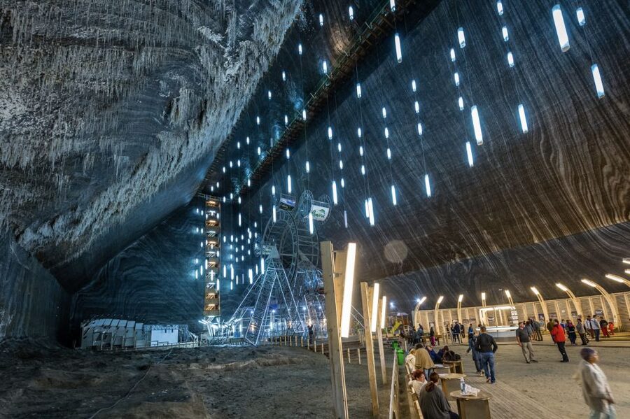Cluj: Turda Salt Mine, Corvin Castle, Alba Carolina Tour - Time, pace, and comfort inside an 11-hour schedule