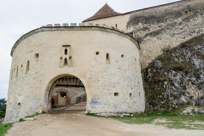 Day Trip Bear Sanctuary, Bran Castle, Rasnov Fortress from Brasov - What’s included behind the scenes (and why it matters)