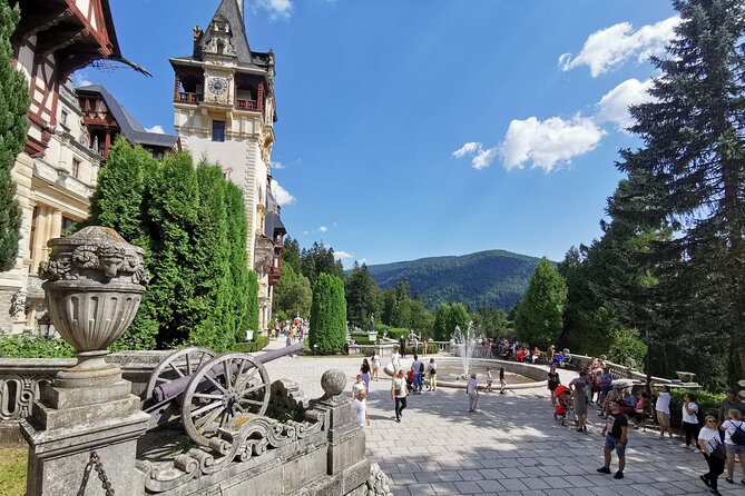 Day trip from Bucharest to Brasov, Peles & Dracula's Castle - From Bucharest to Transylvania, without the stress