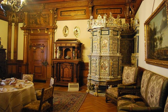 Dracula Castle, Peles Castle and Rasnov Fortress from Brasov - How to get the most out of one hour per castle