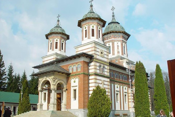 Dracula Private Tour - Brasov Historical Center: A 2-Hour Old-Town Reset