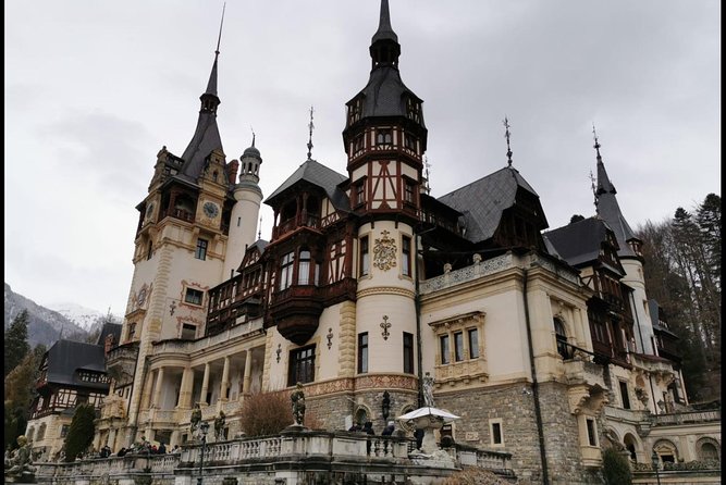 Dracula's Castle, Follow the legend in Transylvania, private tour from Bucharest - Peles Castle at Sinaia: Royal Summer Splendor in 1 Hour 30