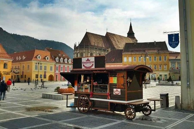 Dracula's Castle, Peles Castle and old town Brasov from Bucharest - Bran Castle: Border Fort, Vlad Tepes Links, and the Dracula Effect