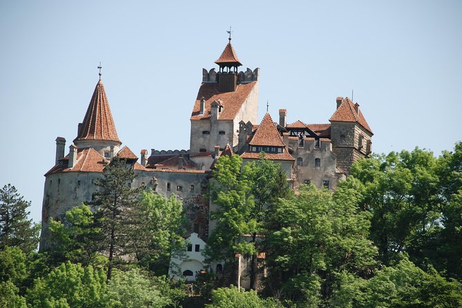 Dracula's Castle & Peles Palace Tour from Bucharest Including Brasov Old Town - Brasov Historical Center: Saxon walled-city vibes and iconic church views