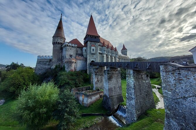 Exclusive Tour: Corvin Castle, Alba Iulia and traditional villages from Sibiu - Key highlights that make this day trip work