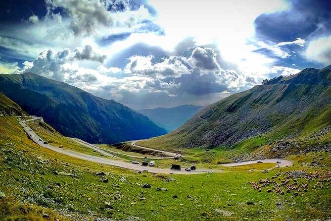 Exclusive Tour on Transfagarasan, Balea Lake, Balea and Capra Waterfalls - Cascada Bâlea: 15 minutes of waterfall air and fast photo energy