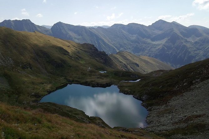 Expedition in Fagaras Mountains from Brasov (Private Tour!) - Day 4: Caltun Lake, views of Transfagarasan, and a short push to Vanatoarea lui Buteanu
