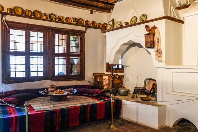 Explore Northern Bulgaria Day Trip from Bucharest - Veliko Tarnovo and Tsarevets: medieval power on hilltop ground