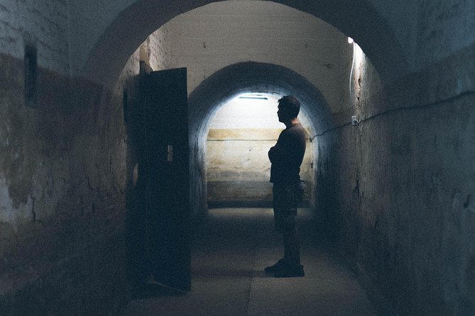 Exploring a Former Communist Prison - Ferentari and an Active Prison Setting: Second Hand Ferentari
