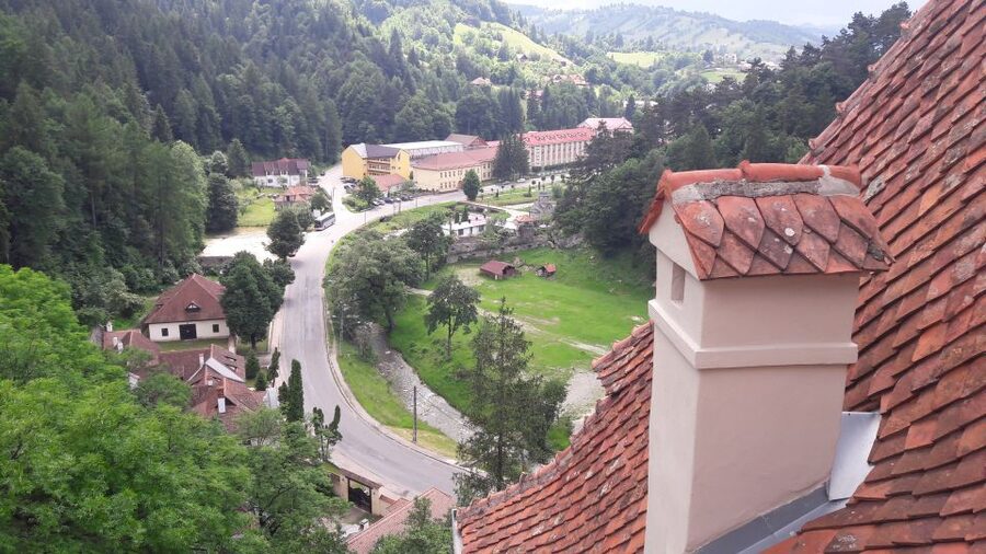 From Brasov: Peles Castle, Bran Castle & Cantacuzino Castle - Bran Castle for Dracula fans, plus crowd reality
