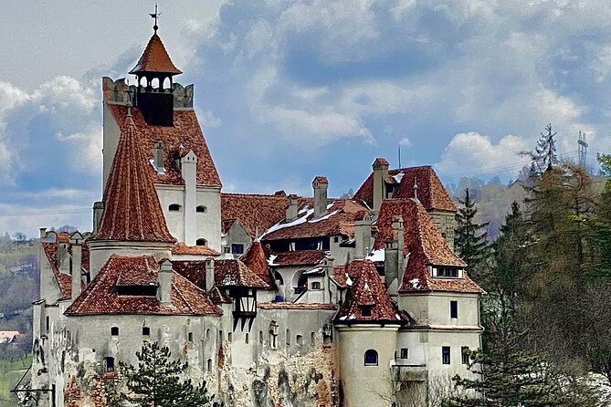 From Brasov: Small-group tour Bran, Rasnov, and Peles Castles - Peleș Castle and Pelisor: the royal palace contrast