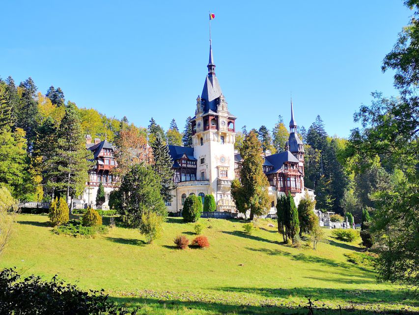 From Bucharest: Dracula Castle Day Trip - The Sinaia to Peleș to Bran flow, why the timing works