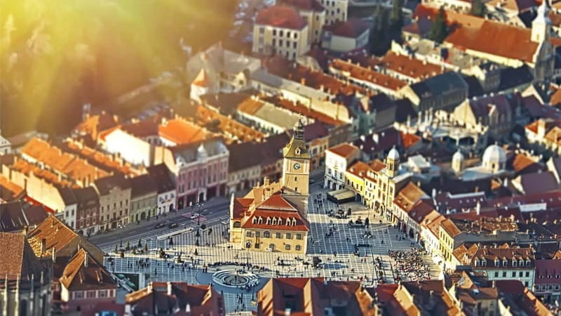 From Bucharest: Dracula's castle, Peles Castle and Brasov - Peleș Castle and Sinaia: royal comfort in the Carpathians