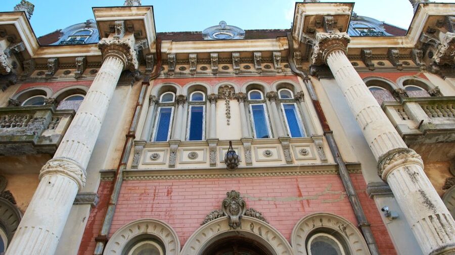 From Bucharest: Full-Day History, Sun & Fun at the Black Sea - Archaeological Museum highlights: Greek and Roman artifacts that make sense