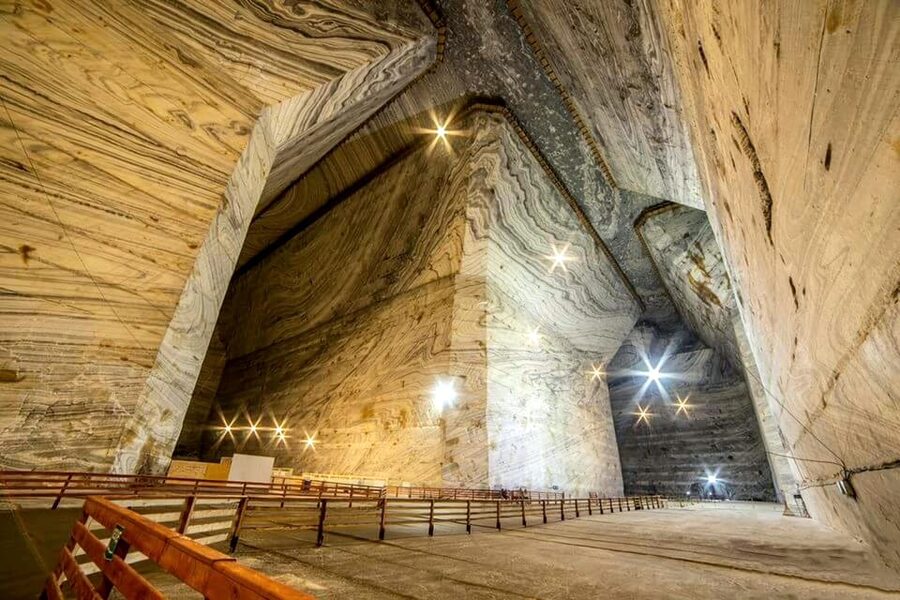 From Bucharest: Private Tour Salina Slanic: Salt Palace - The salt story: history and extraction process in plain, useful terms