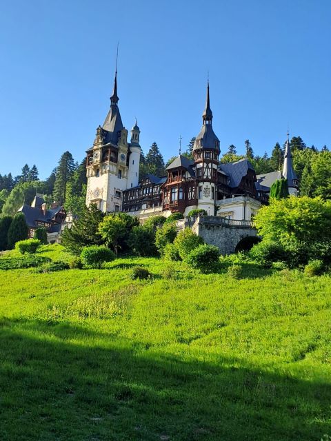 From Bucharest: Sinaia Full-Day Tour - Sinaia Walk Time: Casino Building, Park, and Town Vibes