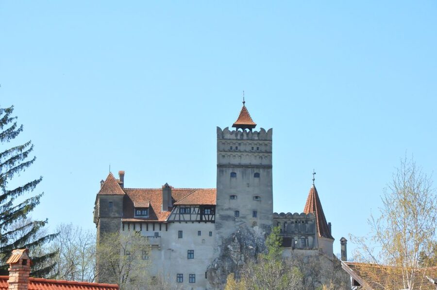 From Sibiu: Day Tour to Brasov and Dracula's Castle - Key things worth your attention