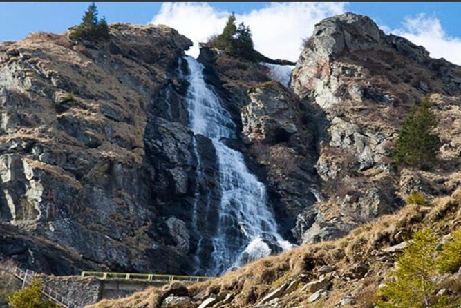 Hike to Poenari Fortress, Vidraru Dam, Argeș Monastery - Private - Should You Book This Private Hike, Monastery, and Dam Tour?