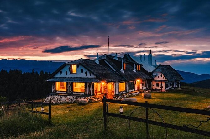 Hiking thought the best mountain villages in Romania-Private tour from Brasov - Stop 2: Moieciu de Sus EcoTrail, Forests, Meadows, and Bucegi Views