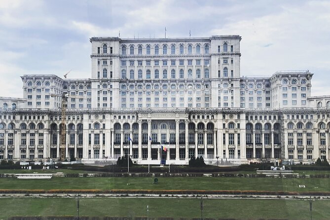 Life in Communism - Stop 1: Palace of Parliament, why it looms over everything