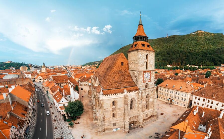 Minivan 8 Places : Dracula Castle, Peles, & Brasov Day Tour - Who This Tour Fits Best