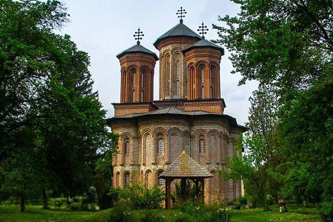 Mogosoaia Palace & Snagov Monastery: Private tour from Bucharest - A private 4-hour reset from Bucharest