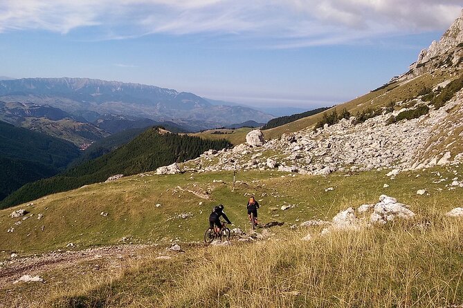 Mountain Bike Day Tour around Brasov - Getting started at Alpin Resort Hotel, then down to the trails