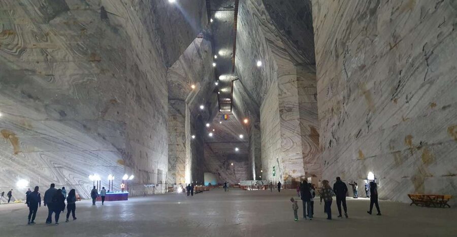 Muddy Volcanoes and Salt Mine Private Tour - Slanic Prahova Salt Mine: the cavern size is the whole point
