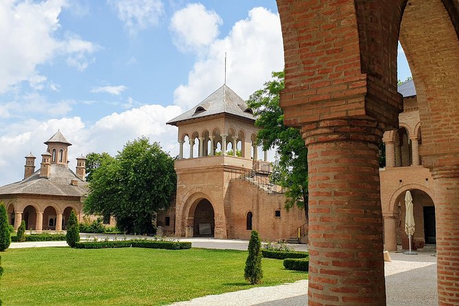 Mystical Monasteries, Dracula's Tomb and Mogosoaia Lake Palace - Private Tour - Price and value: what you pay for, and what you still need to budget