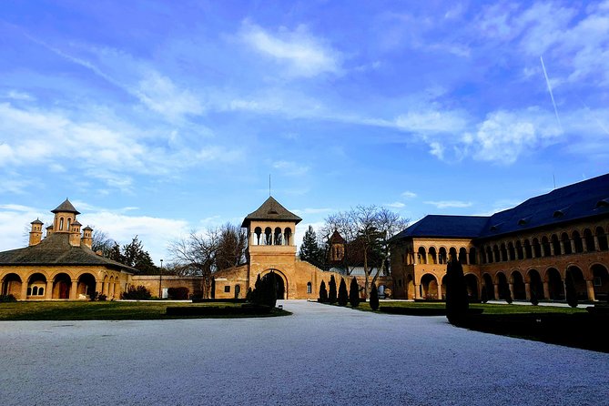 Mystical Monasteries, Dracula's Tomb and Mogosoaia Lake Palace - Private Tour - Who this tour fits best, and how to enjoy it more