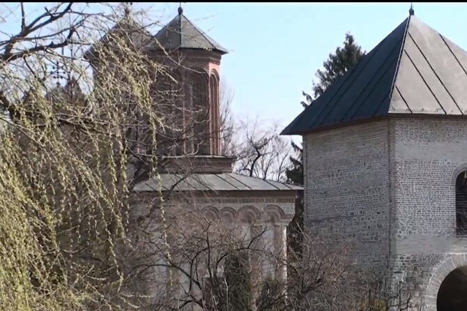 One-Day Vlad the Impaler Royal Court Private Tour from Bucharest - Curtea de Arges Monastery and royal church ruins