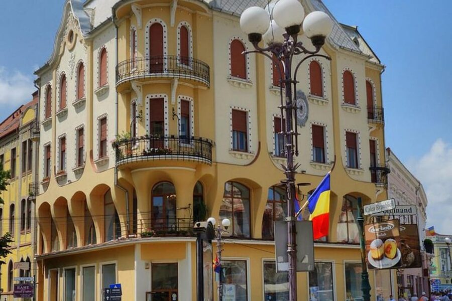 Oradea city tour - Moskovits Palace, Teatrul Regina Maria, and Poynar House: short stops, big payoff