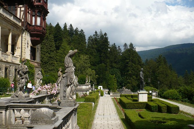 Peles Castle and optional Cantacuzino Castle from Brasov - Peles Castle and Pelisor: why King Carol’s details still matter