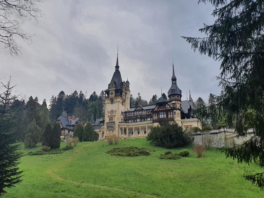 Peleș Castle, Bran Castles and Brasov City - Private Tour - Who Should Book This Peleș, Bran, and Brasov Private Tour