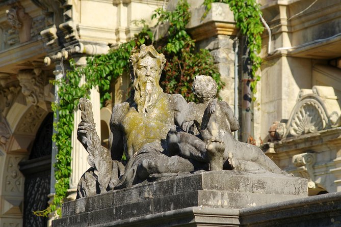 Peles Castle Skip-The-Line Guided Tour - Inside the castle: how the 1-hour walk highlights real royal interiors