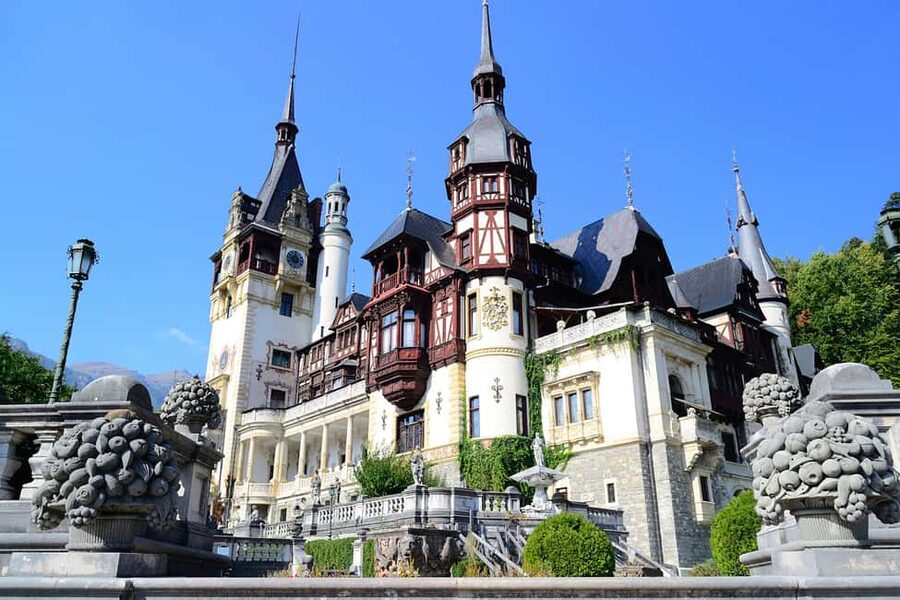 PREMIUM TOUR (6 Pax) Bucharest, Peles&Bran Castles & Brasov - Key things you should know before you go