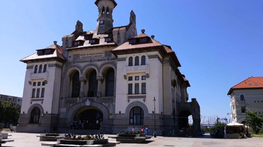 Private Bucharest Tour: Discover Constanța & Black Sea Coast - The flow of this 8-hour private tour, from port views to beach time