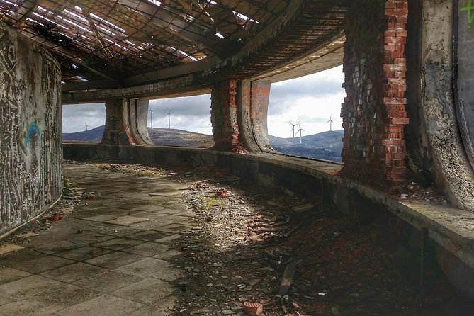 Private Daytrip to Buzludzha Monument and Veliko Tarnovo - The early start and how the day is paced (8:00 am to about 12 hours)